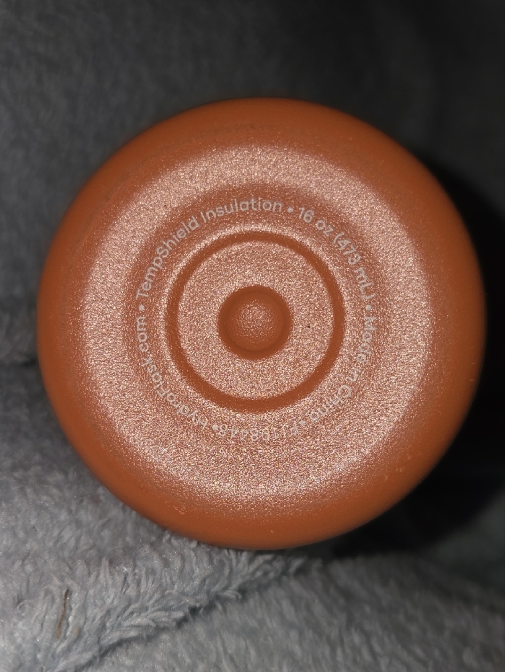 Hydro Flask orange bottle with yellow lid - Picture 5 of 5